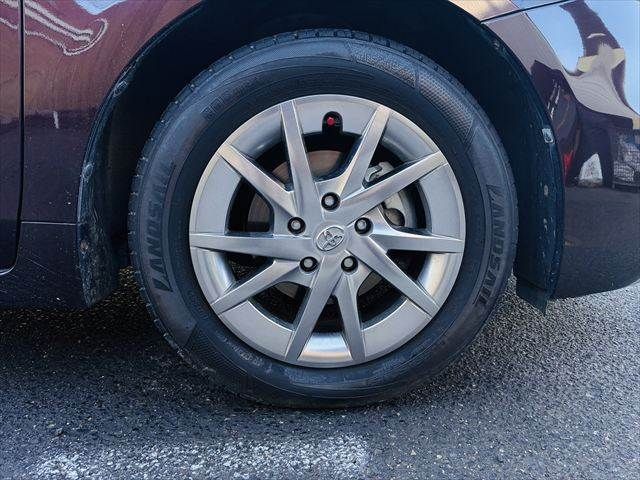 TOYOTA PRIUS ALPHA 2013 Image 31