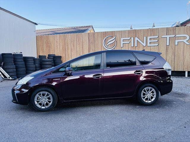 TOYOTA PRIUS ALPHA 2013 Image 31