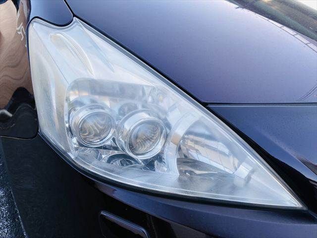 TOYOTA PRIUS ALPHA 2013 Image 31