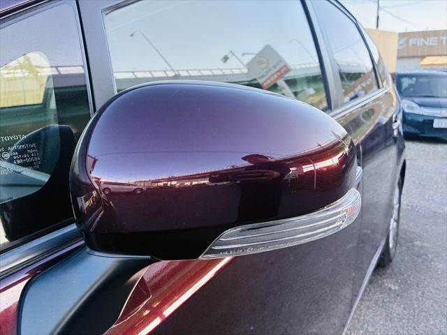 TOYOTA PRIUS ALPHA 2013 Image 31