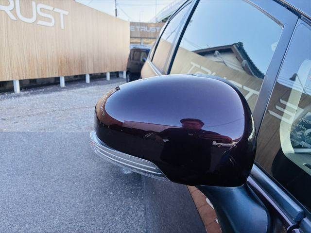 TOYOTA PRIUS ALPHA 2013 Image 31