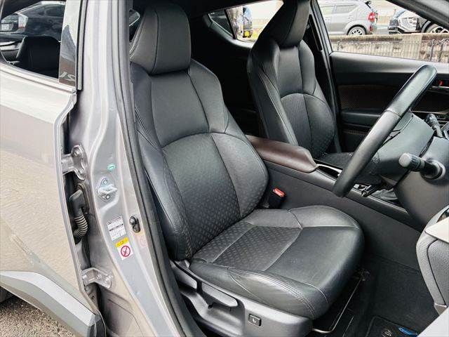 TOYOTA C-HR 2017 Image 31