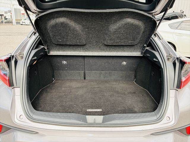 TOYOTA C-HR 2017 Image 31