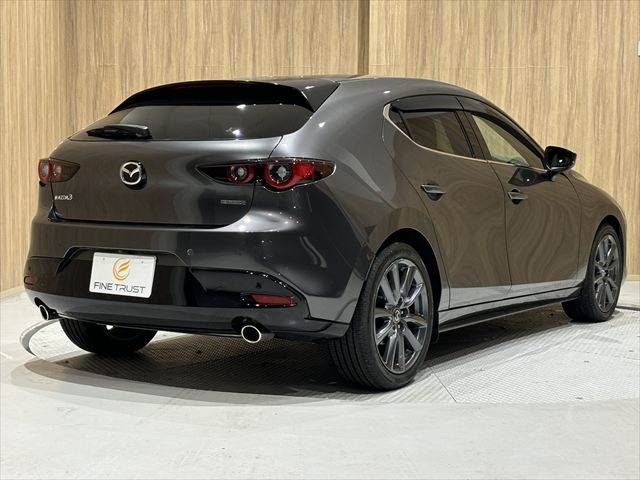 MAZDA 3 FASTBACK 2023 Image 31
