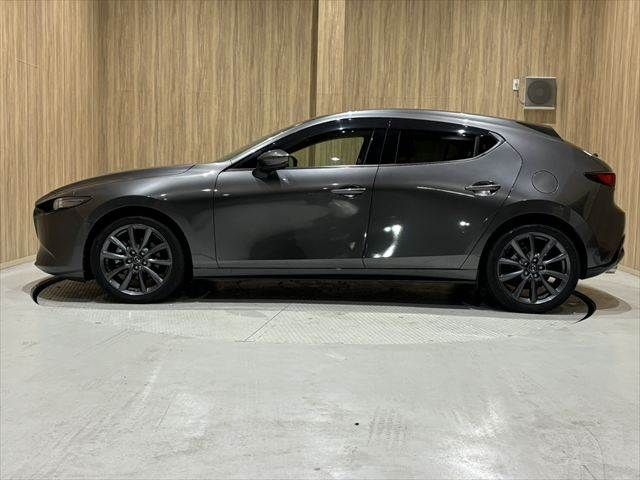 MAZDA 3 FASTBACK 2023 Image 31