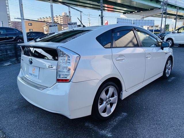 TOYOTA PRIUS 2010 Image 31