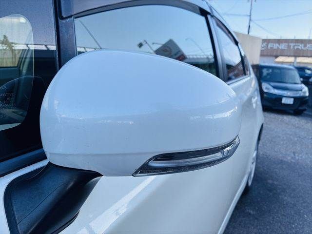 TOYOTA PRIUS 2010 Image 31