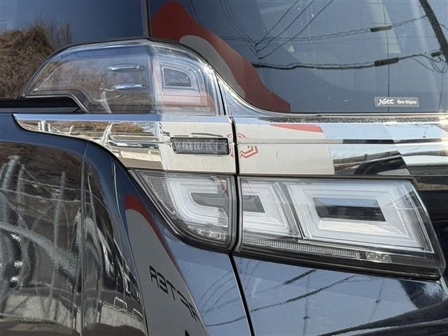 TOYOTA VELLFIRE  HYBRID 4WD 2018 Image 31