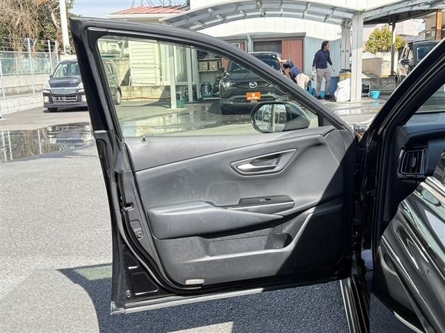 TOYOTA CROWN SEDAN HYBRID 2020 Image 31