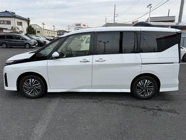 NISSAN SERENA  WG 2023 Image 31