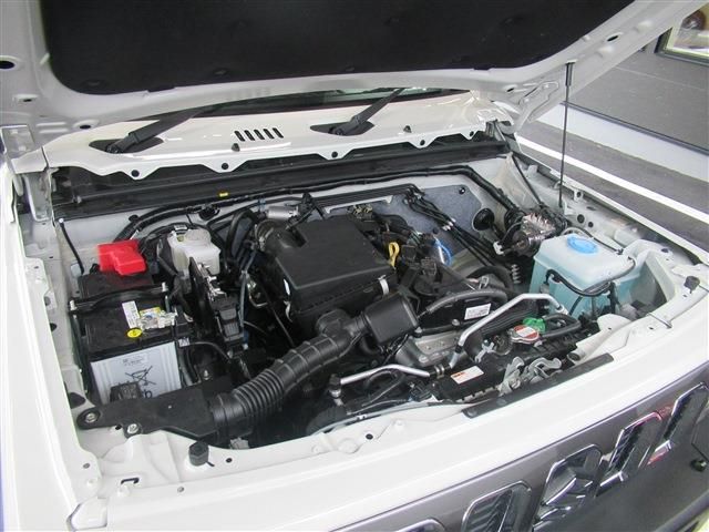 SUZUKI JIMNY NOMADE 2025 Image 31