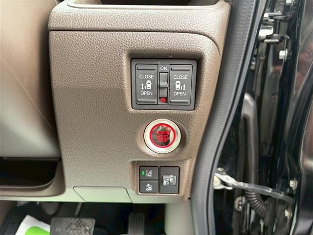 HONDA N BOX 2023 Image 31