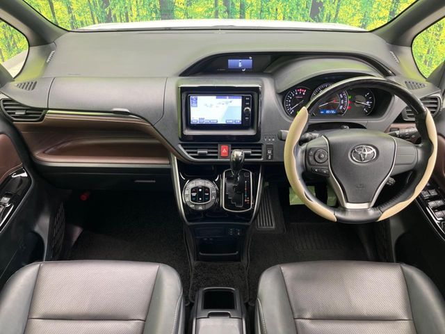 TOYOTA ESQUIRE 2017 Image 31