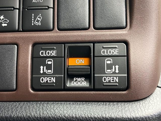 TOYOTA ESQUIRE 2017 Image 31