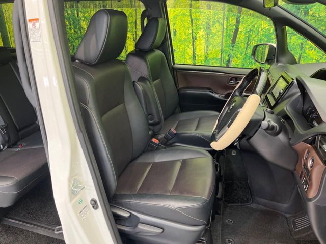 TOYOTA ESQUIRE 2017 Image 31