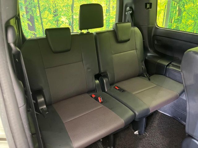 TOYOTA ESQUIRE 2017 Image 31