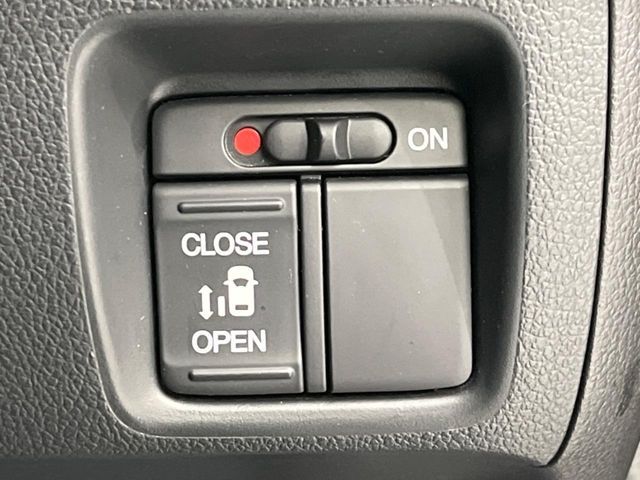 HONDA N BOX 2015 Image 31