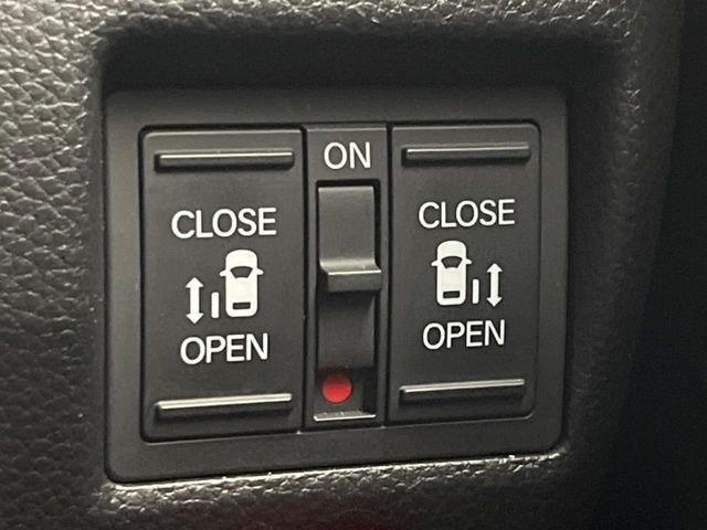 HONDA N BOX CUSTOM 2021 Image 31