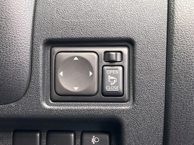 NISSAN MARCH 2011 Image 31