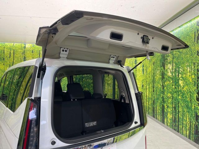 NISSAN SERENA  WG 2023 Image 31