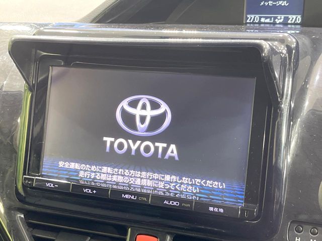 TOYOTA VOXY 2016 Image 31