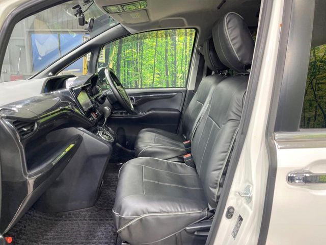 TOYOTA VOXY 2016 Image 31