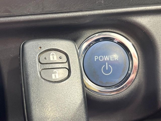 TOYOTA AQUA 2013 Image 31