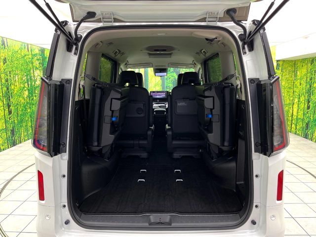 NISSAN SERENA  WG 2023 Image 31