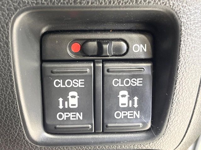 HONDA N BOX 2015 Image 31