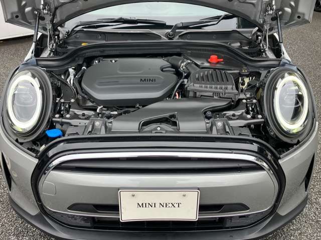 BMW MINI COOPER D 5DOOR 2023 Image 31