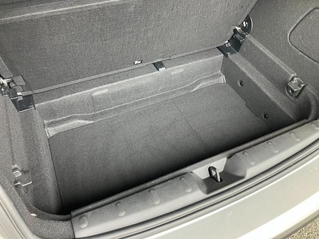 BMW MINI COOPER D 5DOOR 2023 Image 31