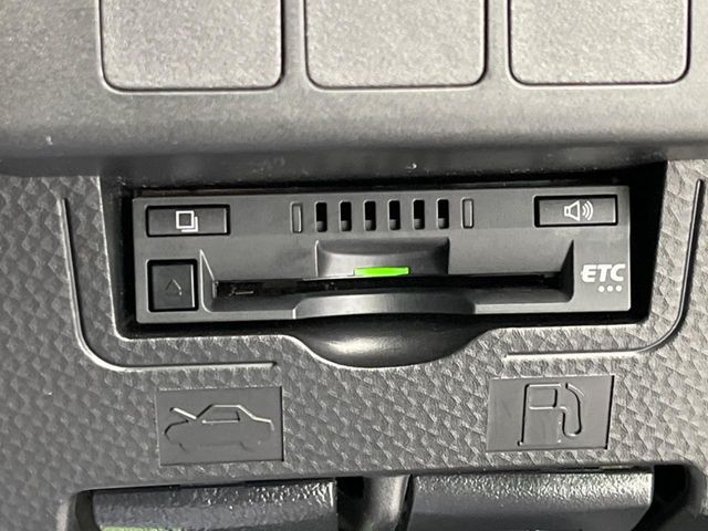 TOYOTA TANK 2017 Image 31