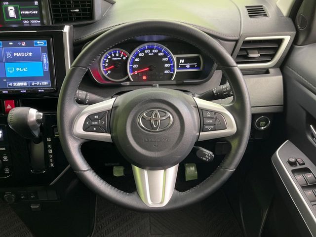 TOYOTA TANK 2017 Image 31