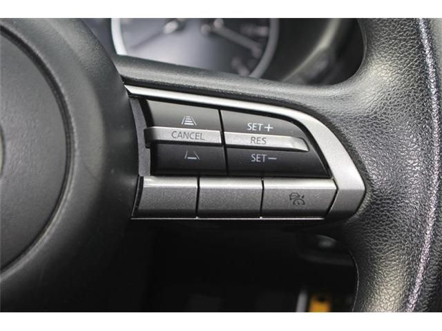 MAZDA 3 FASTBACK 2023 Image 31