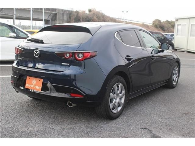 MAZDA 3 FASTBACK 2023 Image 31