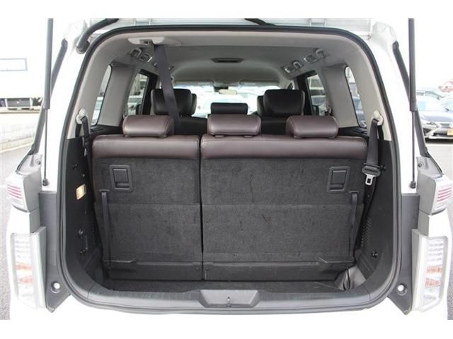 NISSAN ELGRAND 2024 Image 31