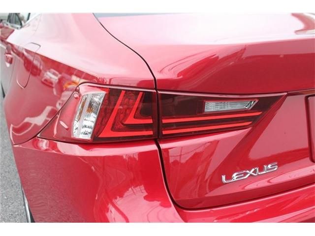 TOYOTA LEXUS IS300H 2016 Image 31