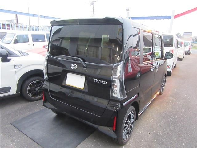 DAIHATSU TANTO CUSTOM 2025 Image 31