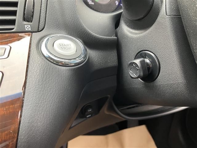 NISSAN FUGA HYBRID 2018 Image 31