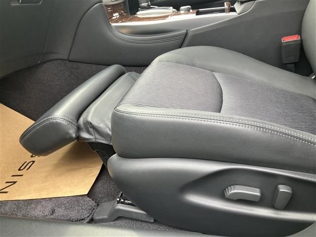 NISSAN FUGA HYBRID 2018 Image 31