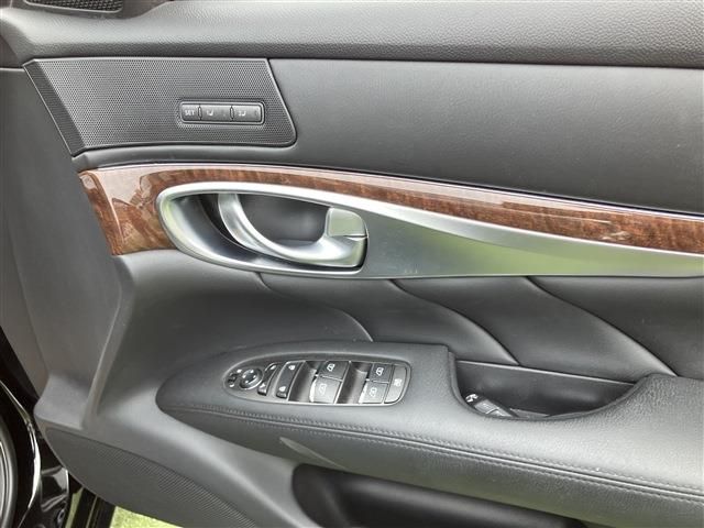 NISSAN FUGA HYBRID 2018 Image 31