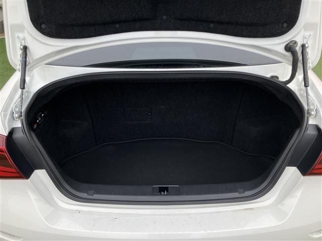 NISSAN FUGA HYBRID 2015 Image 31