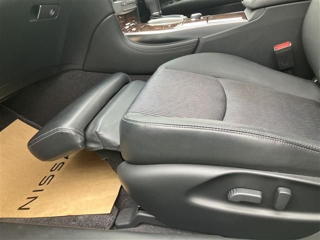 NISSAN FUGA HYBRID 2015 Image 31