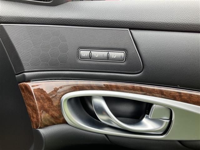 NISSAN FUGA HYBRID 2015 Image 31