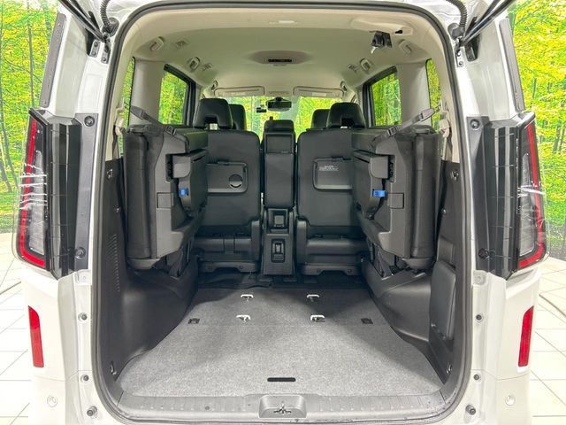 NISSAN SERENA  WG 2025 Image 31