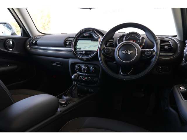 BMW MINI ONE CLUBMAN 2017 Image 31