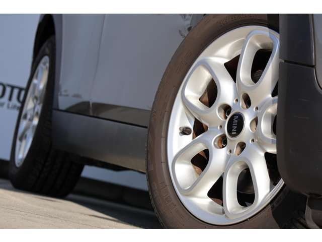 BMW MINI ONE CLUBMAN 2017 Image 31