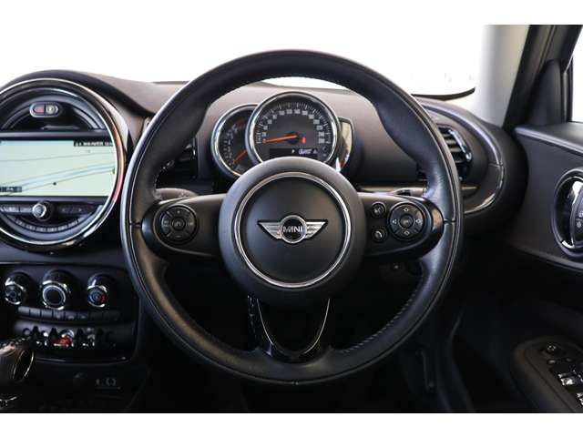 BMW MINI ONE CLUBMAN 2017 Image 31