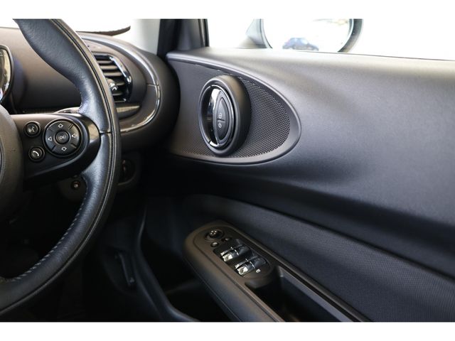 BMW MINI ONE CLUBMAN 2017 Image 31