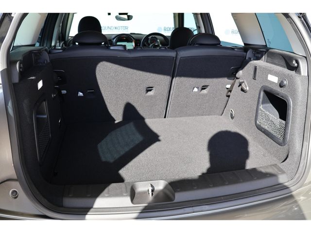 BMW MINI ONE CLUBMAN 2017 Image 31